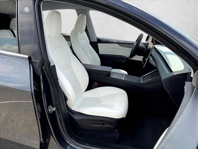 Used 2026 Tesla Model Y 2WD image 8