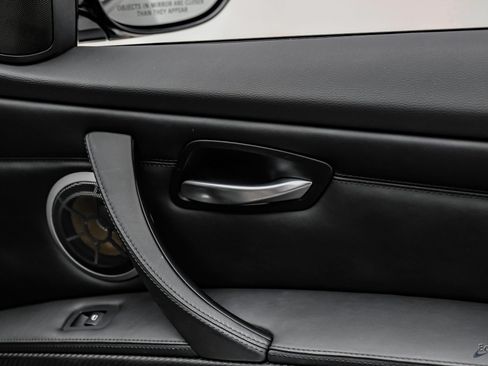 Used 2011 BMW M3 Sedan RWD image 91