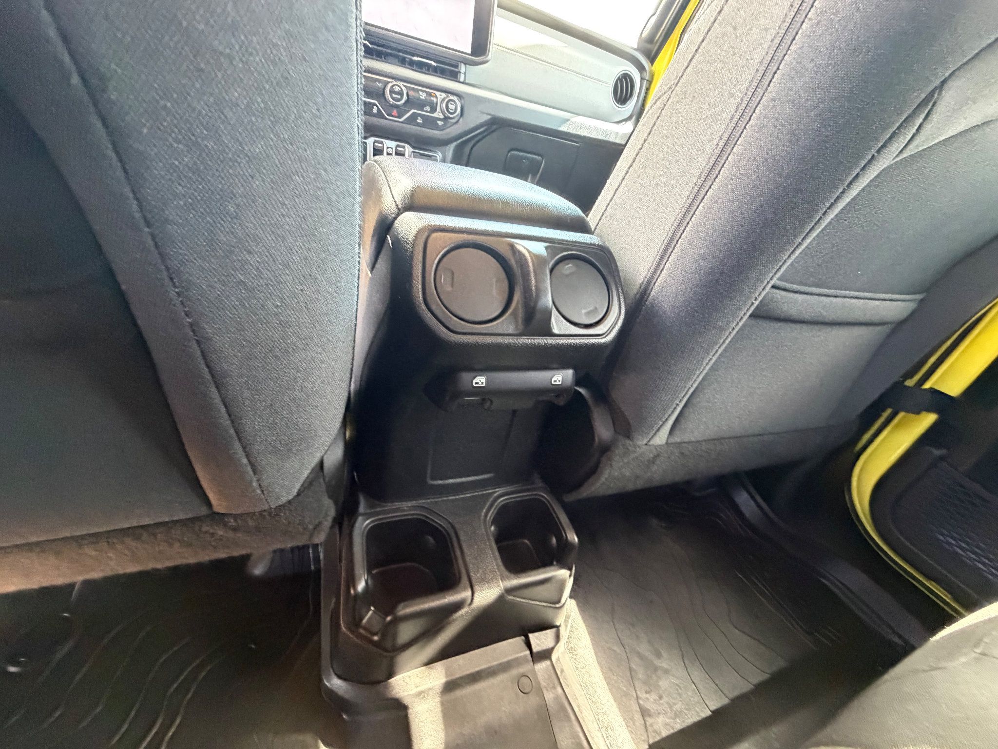 Used 2024 Jeep Gladiator Sport AWD/4WD image 15