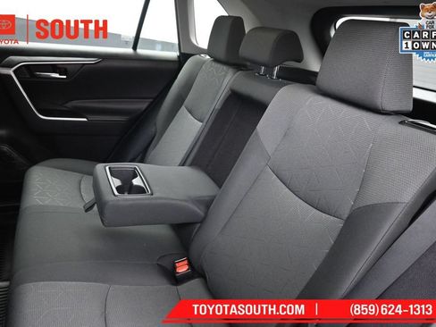 Used 2022 Toyota RAV4 XLE w/ Convenience Package AWD/4WD image 23