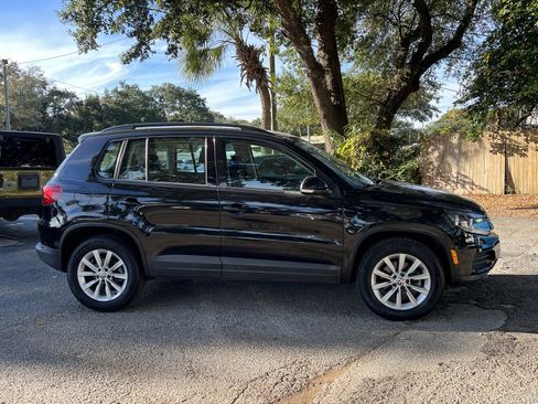 Used 2018 Volkswagen Tiguan Limited image 6