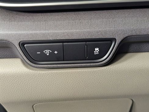 New 2026 Kia Carnival EX FWD image 13