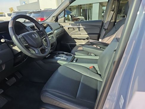 Used 2023 Honda Passport EX-L image 14
