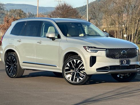 New 2026 Volvo XC90 B6 Ultra w/ Protection Package AWD/4WD image 1