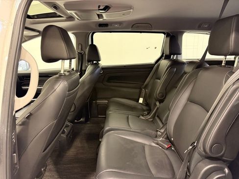 Used 2023 Honda Odyssey Touring image 11