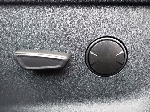 Certified 2025 Ford F150 XLT w/ Equipment Group 301A Standard image 22