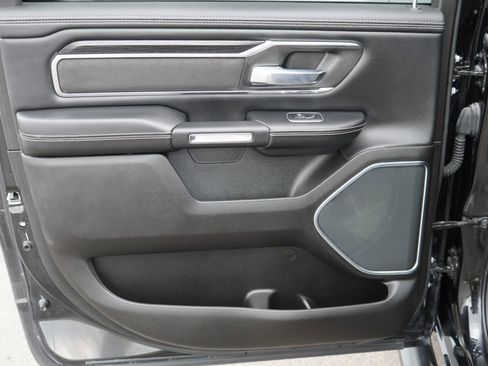 Used 2024 RAM 1500 Laramie AWD/4WD image 29