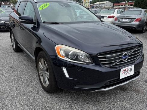 Used 2016 Volvo XC60 T6 Platinum w/ Climate Package AWD/4WD image 4