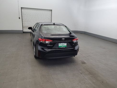 Used 2024 Toyota Corolla LE FWD image 6
