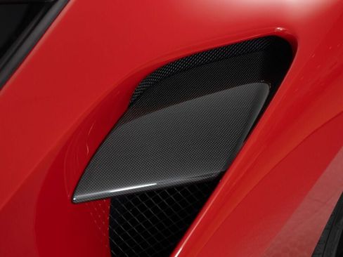 Used 2017 Ferrari 488 GTB RWD image 28