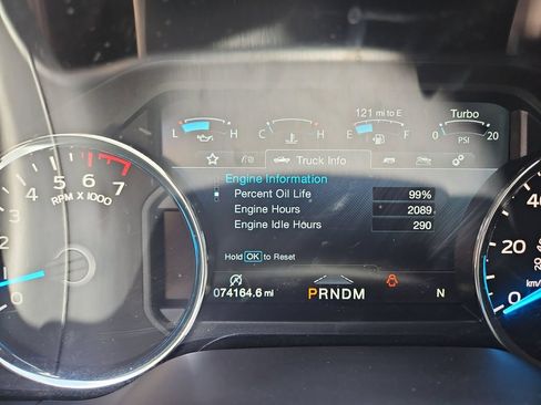 Used 2017 Ford F150 Lariat w/ Equipment Group 502A Luxury AWD/4WD image 15