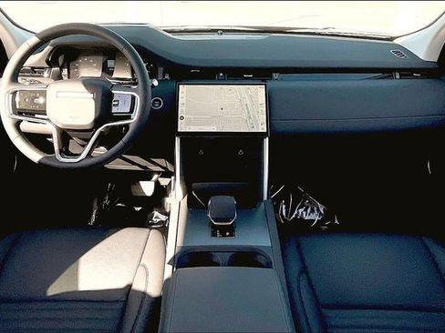 New 2025 Land Rover Discovery Sport S image 5