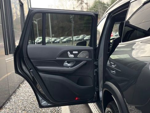 Certified 2023 Mercedes-Benz GLS 450 4MATIC image 25