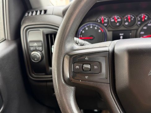 Used 2019 Chevrolet Silverado 1500 W/T w/ Trailering Package image 12