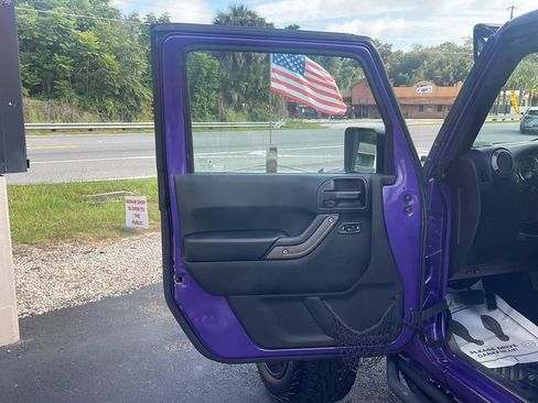 Used 2017 Jeep Wrangler Unlimited Sport w/ Quick Order Package 24S AWD/4WD image 7