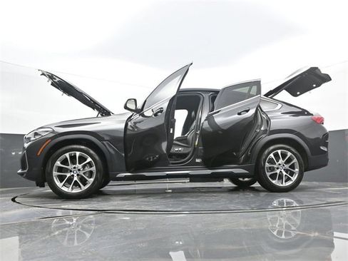 Used 2020 BMW X6 xDrive40i w/ Premium Package image 72