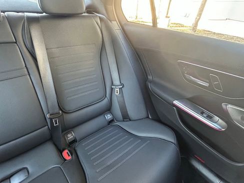 Used 2025 Mercedes-Benz C 300 4MATIC Sedan image 14