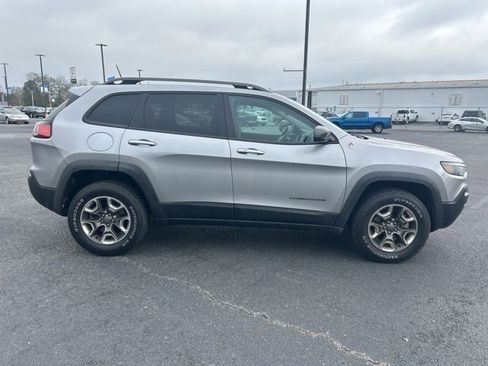 Used 2019 Jeep Cherokee Trailhawk w/ Trailer Tow Group image 5