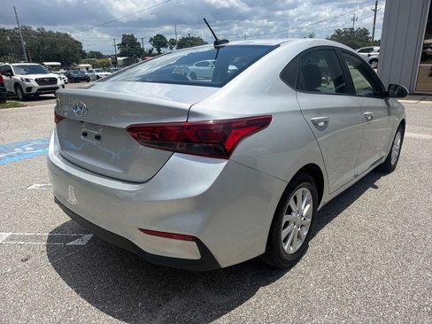 Used 2020 Hyundai Accent SEL FWD image 7