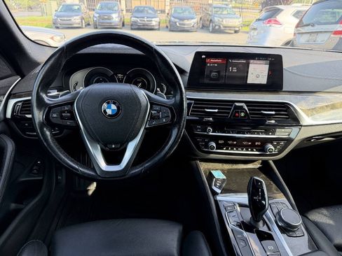 Used 2018 BMW 530e RWD image 16