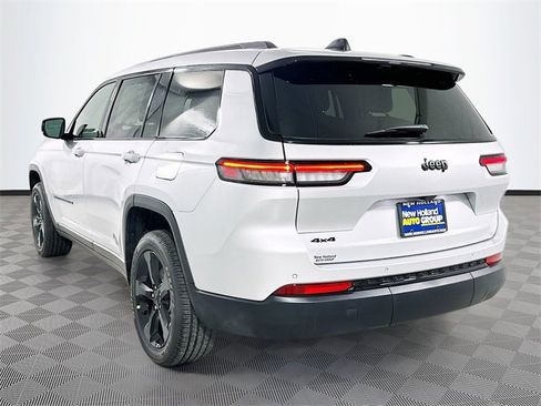 New 2025 Jeep Grand Cherokee L Altitude image 21