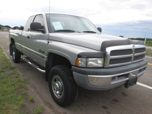 Used 1999 Dodge Ram 2500 Truck 4x4 Quad Cab image 4