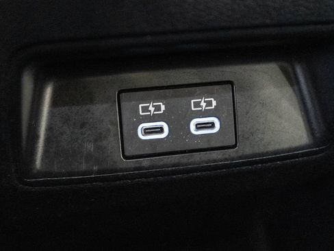 Used 2024 Toyota Corolla LE FWD image 29