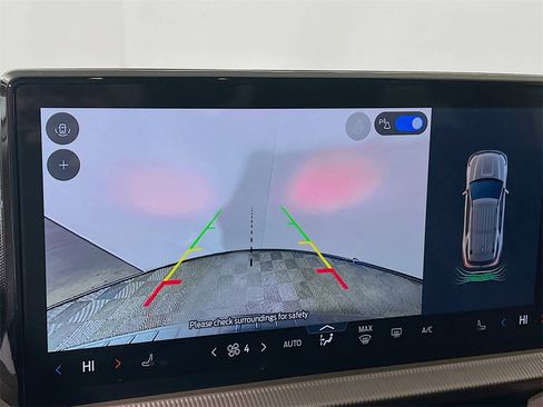 Used 2025 Ford Explorer Active image 13