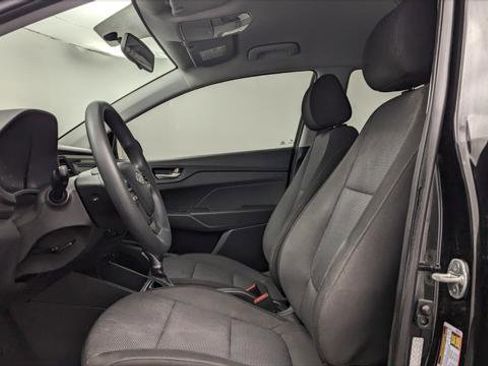 Used 2022 Hyundai Accent SE image 14