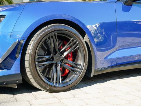 Used 2019 Chevrolet Camaro ZL1 image 47