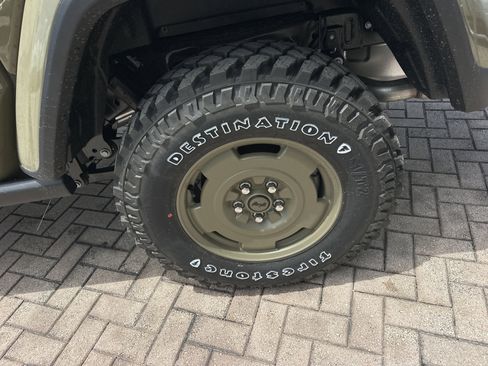 New 2026 Jeep Gladiator Willys AWD/4WD image 10