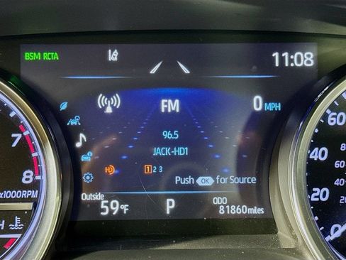 Used 2019 Toyota Camry XLE FWD image 15