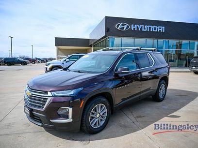 Used 2023 Chevrolet Traverse LT
