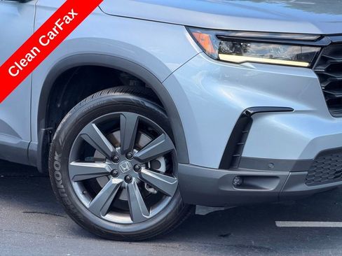 Used 2025 Honda Pilot Sport image 5