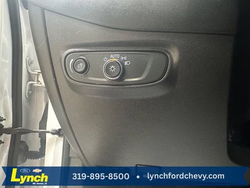 Used 2022 Chevrolet Equinox LT AWD/4WD image 18