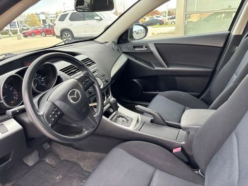 Used 2011 MAZDA MAZDA3 i Touring image 9