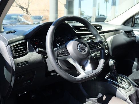 Used 2021 Nissan Rogue Sport S FWD image 39