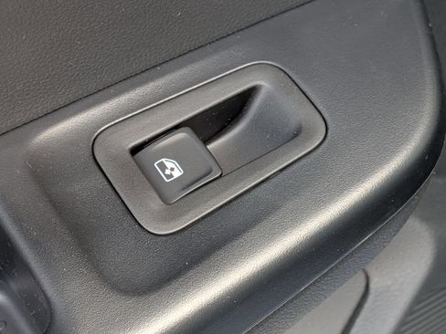 New 2026 Volkswagen Taos SEL image 28