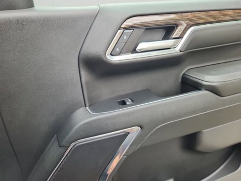 Used 2023 GMC Sierra 1500 Elevation image 16
