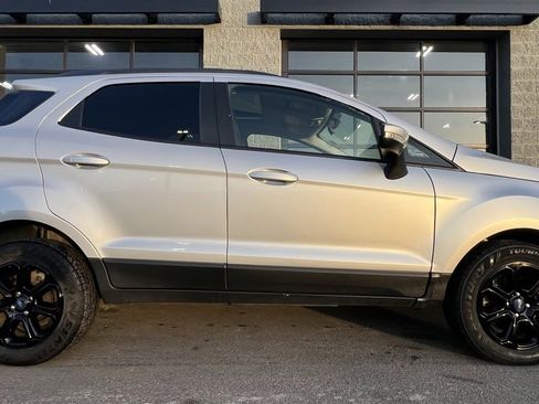 Used 2019 Ford EcoSport SE image 10