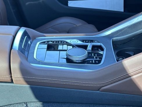 Certified 2024 BMW X6 xDrive40i w/ M Sport Professional Package image 6