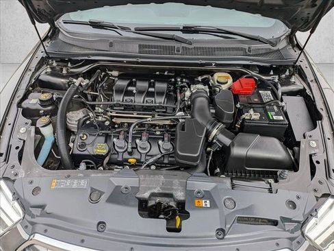 Used 2013 Ford Taurus Limited FWD image 27