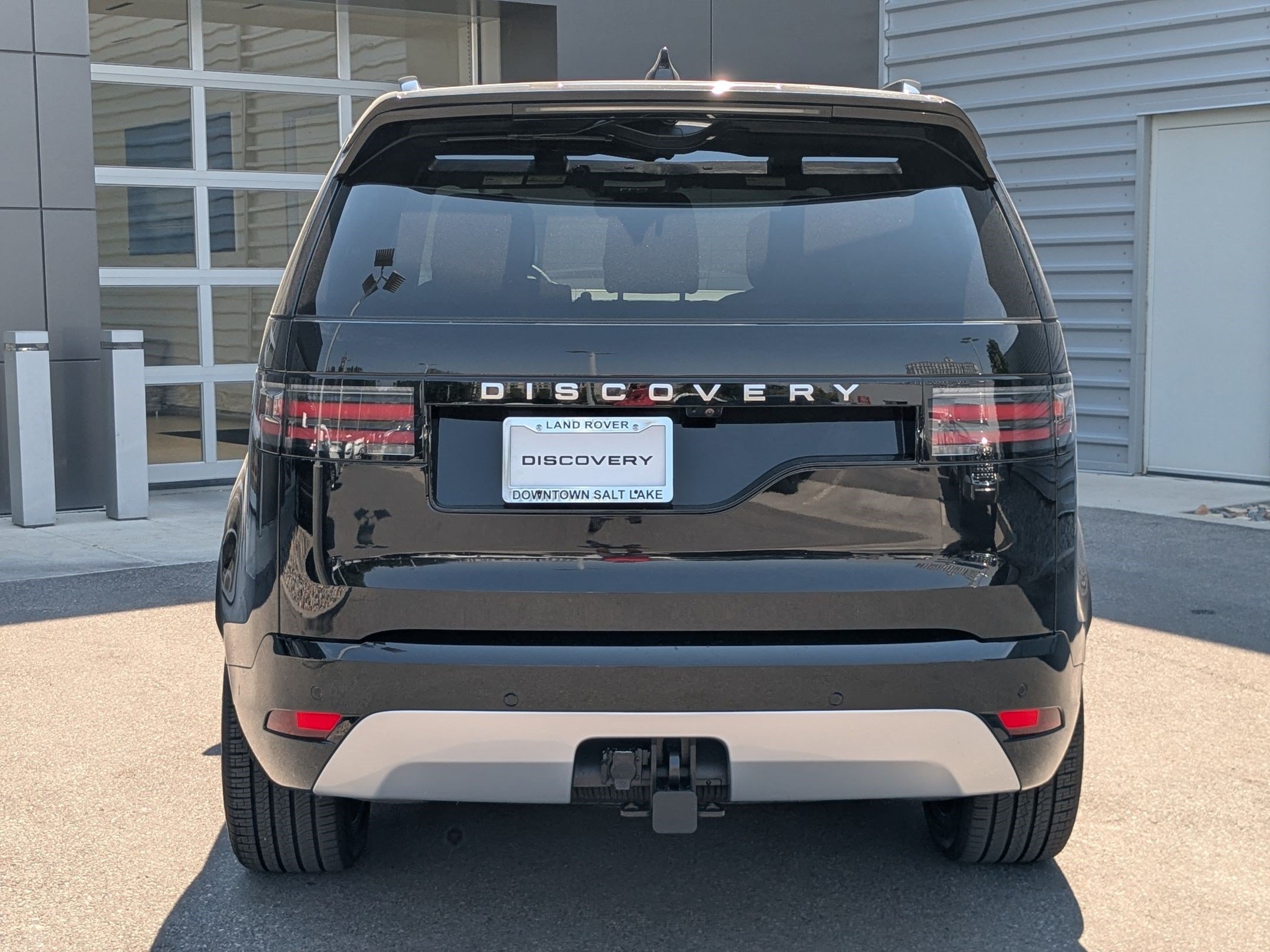 New 2026 Land Rover Discovery Limited Edition AWD/4WD image 6