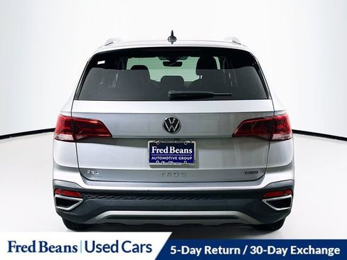 Used 2022 Volkswagen Taos SEL image 6