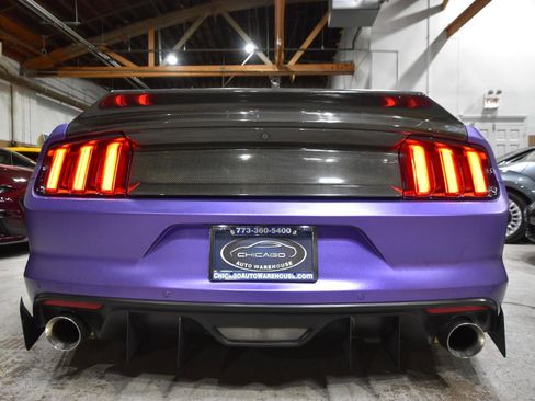 Used 2017 Ford Mustang GT w/ GT Performance Package RWD image 12