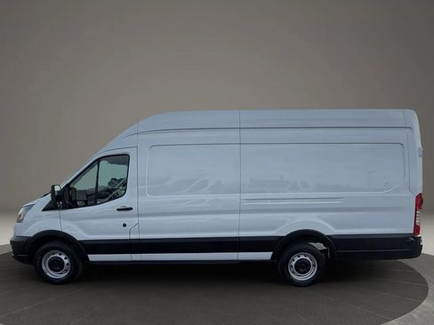 Used 2024 Ford Transit 250 148 High Roof Extended image 3