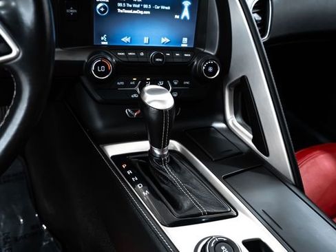 Used 2014 Chevrolet Corvette Stingray Coupe image 23