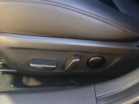 Used 2019 MAZDA MAZDA3 Sedan FWD image 43