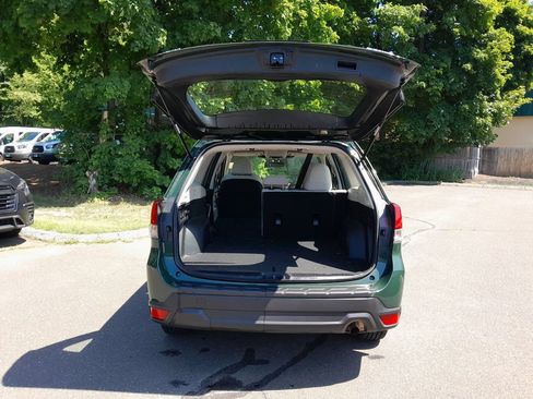 Used 2023 Subaru Forester AWD/4WD image 33
