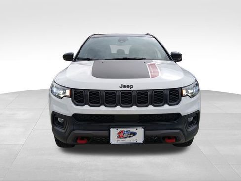 New 2026 Jeep Compass Trailhawk image 8